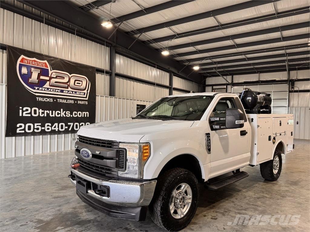Ford F-250 Plogbilar