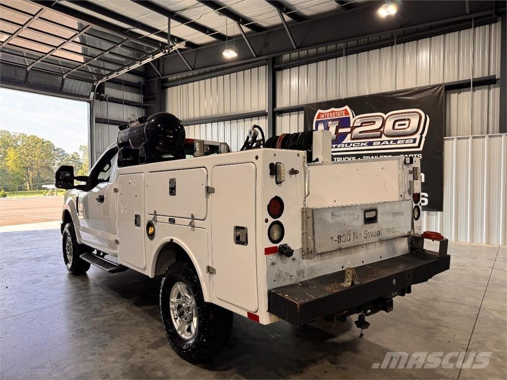 Ford F-250 Plogbilar