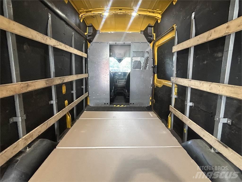 Ford Transit 250 Flakbilar/Pickuper