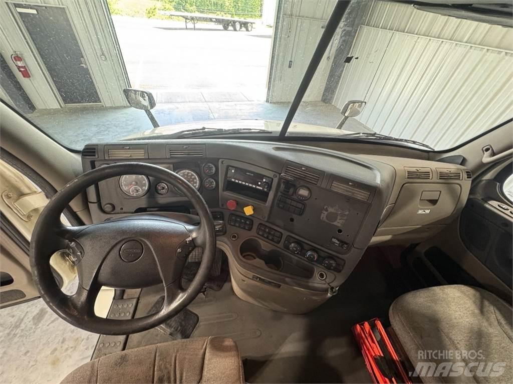 Freightliner CA113 Dragbilar