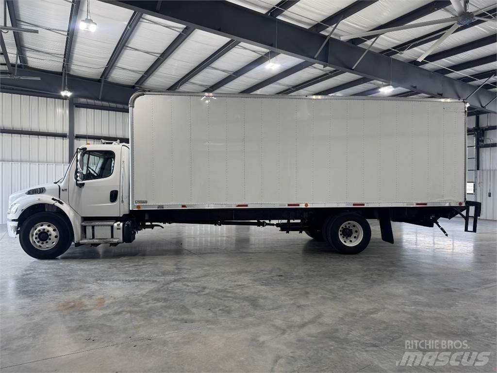 Freightliner M2106 Skåpbilar