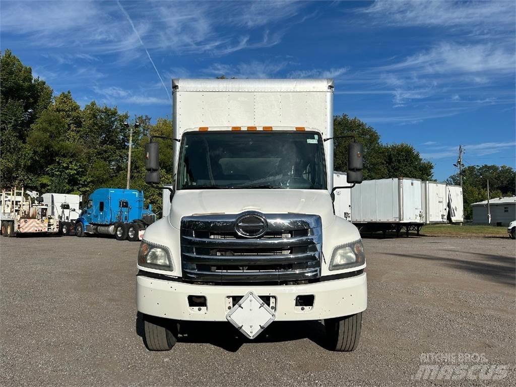 Hino 268 Skåpbilar