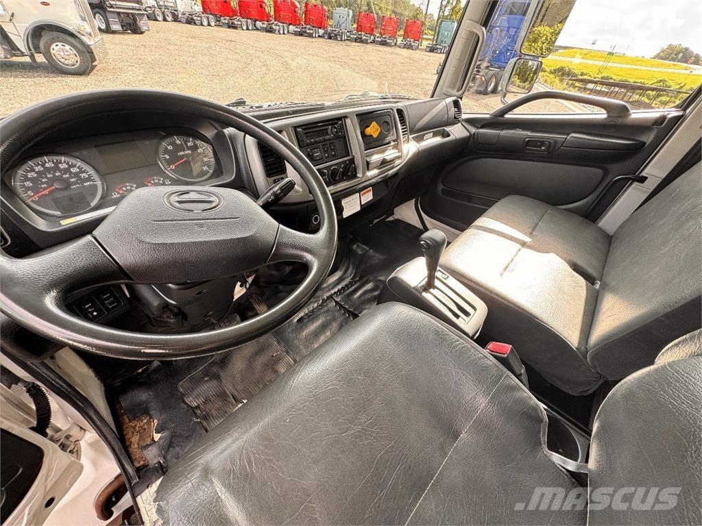 Hino 268 Skåpbilar