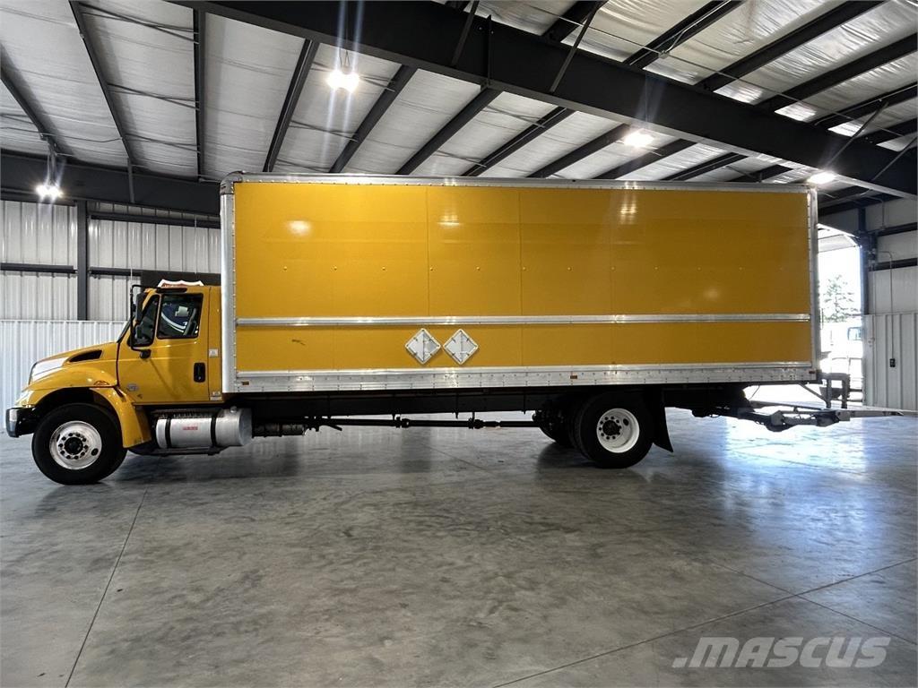 International 4300 Skåpbilar
