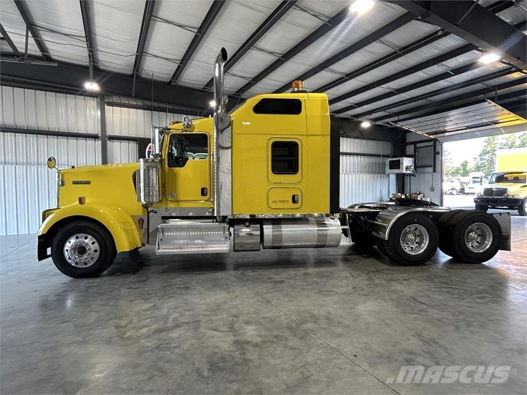 Kenworth W900L Dragbilar