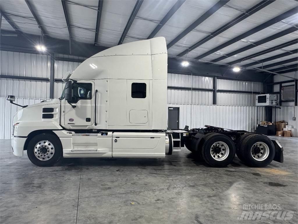 Mack AN64T Dragbilar