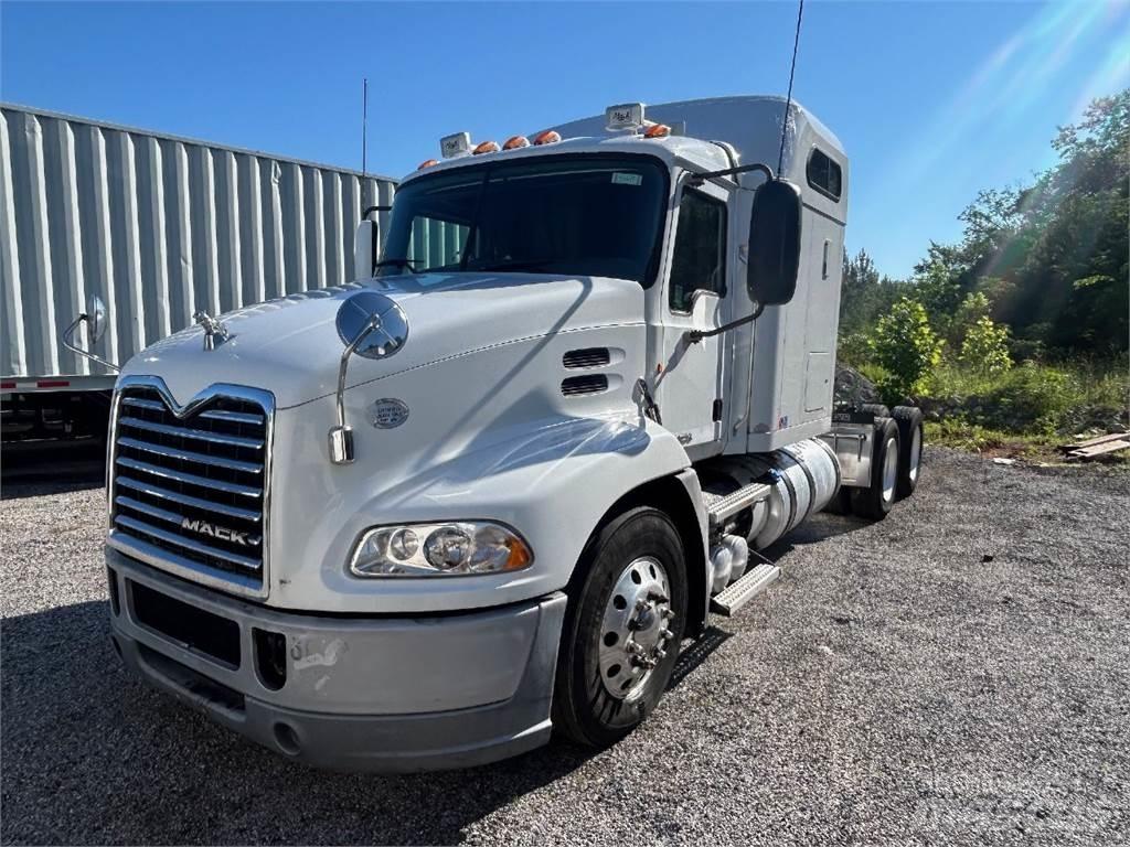 Mack CXU613 Dragbilar