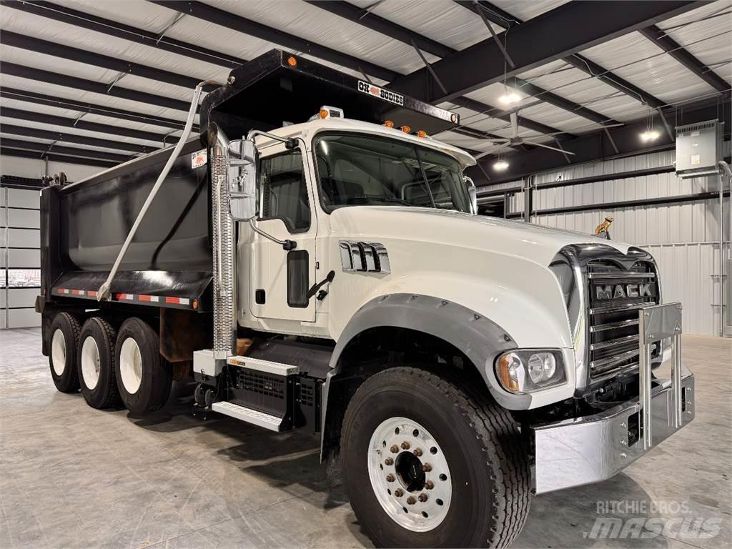 Mack GR64F Gold Dog Tippbilar
