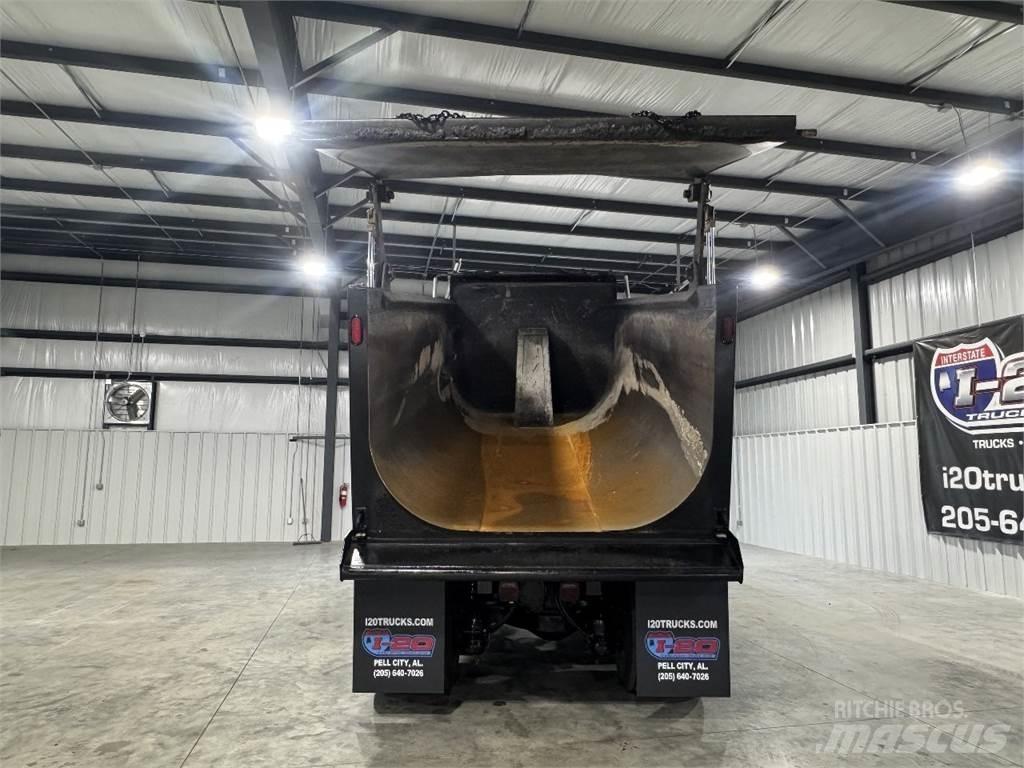 Mack GR64F Gold Dog Tippbilar