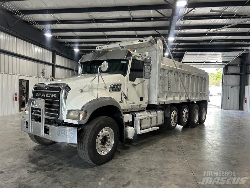 Mack GU713 Tippbilar