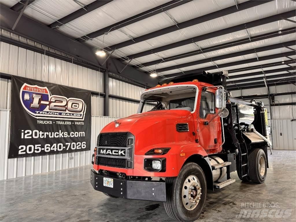 Mack MD6 Tippbilar