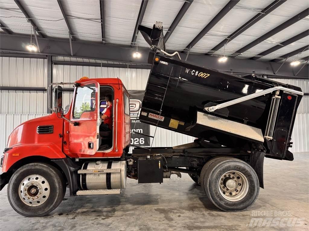 Mack MD6 Tippbilar