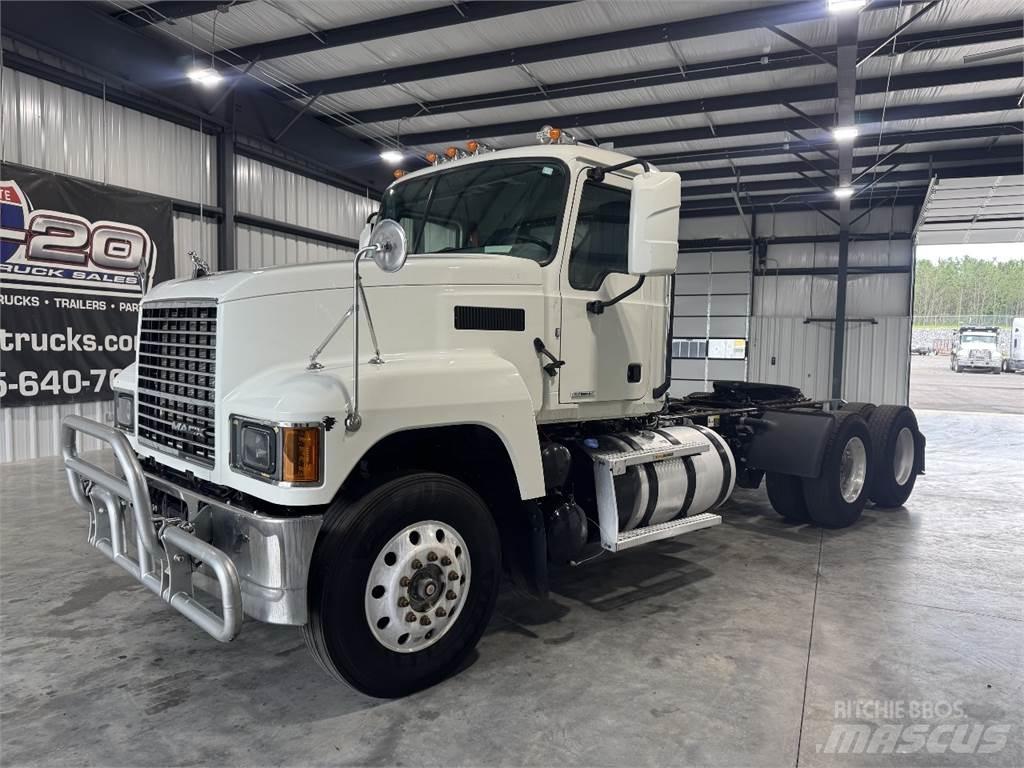 Mack Pinnacle Dragbilar