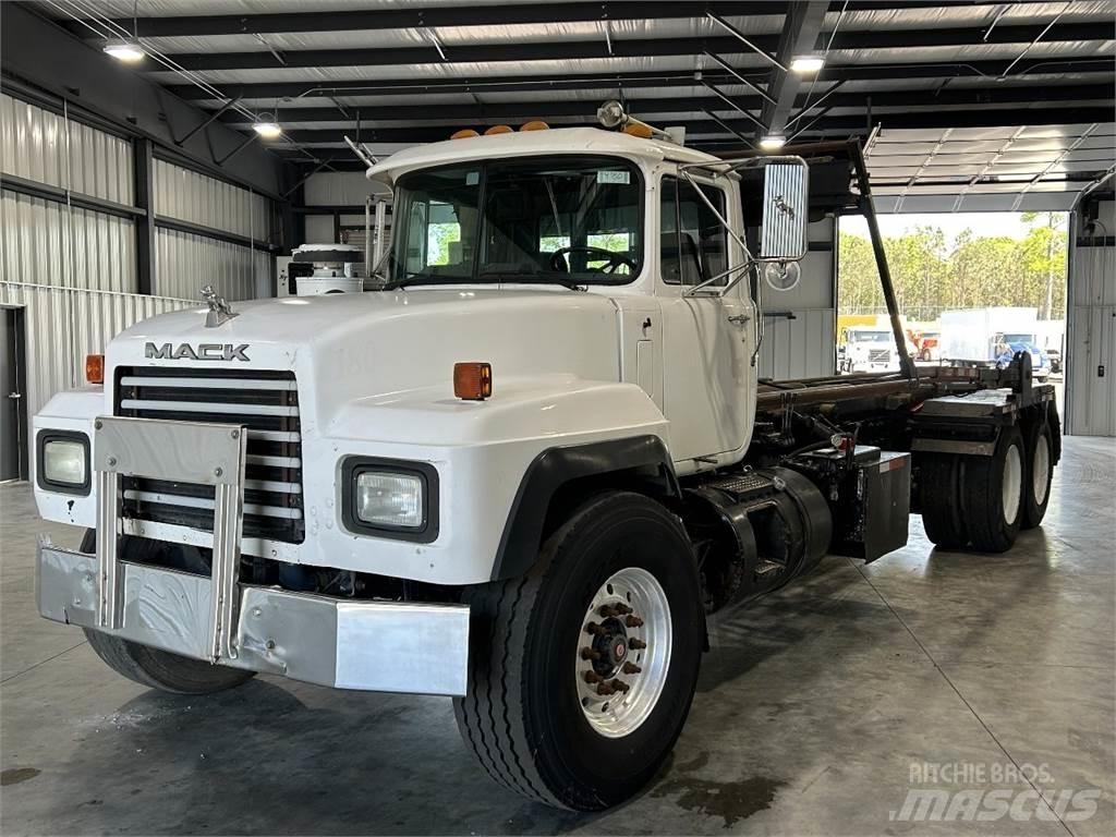 Mack RD688S Växelflak-/Containerbilar