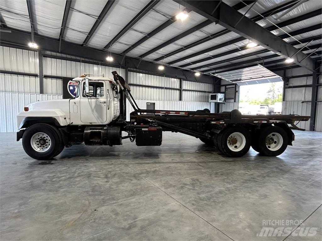 Mack RD688S Växelflak-/Containerbilar