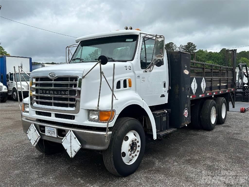 Sterling L7500 Flakbilar