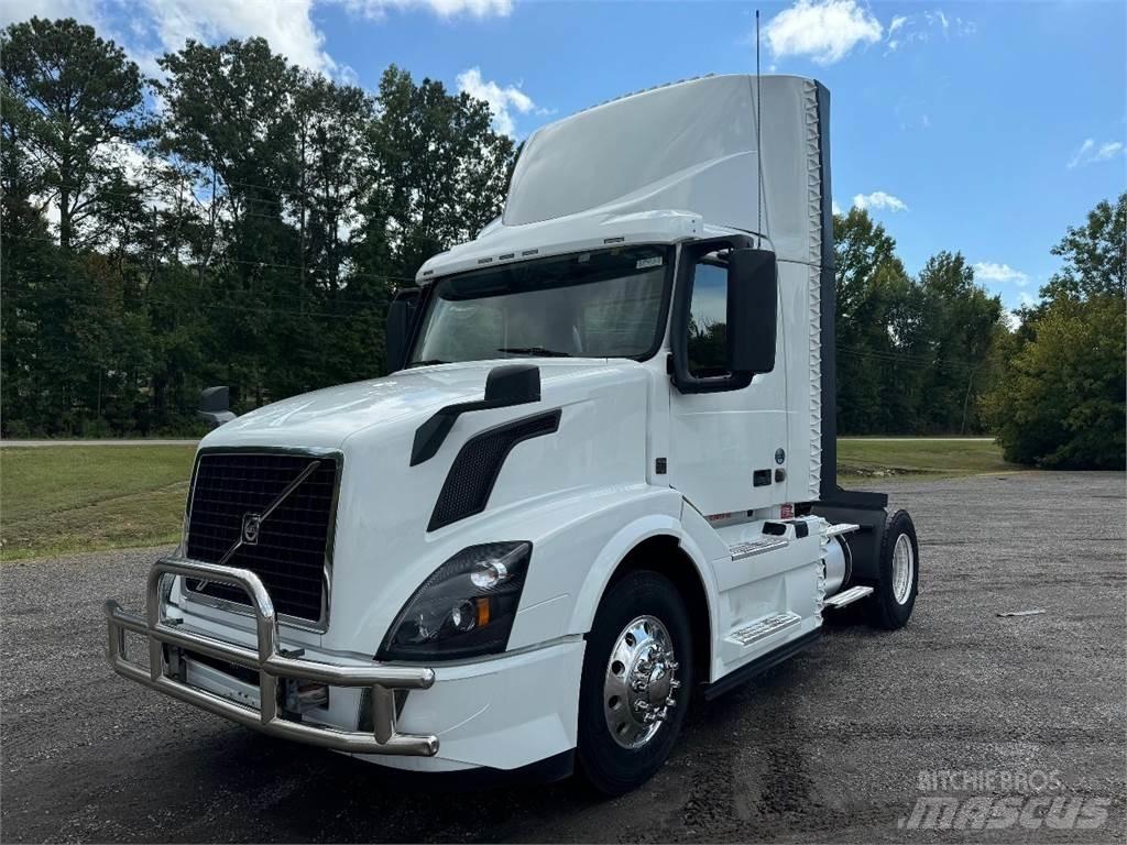 Volvo VNL42T300 Dragbilar