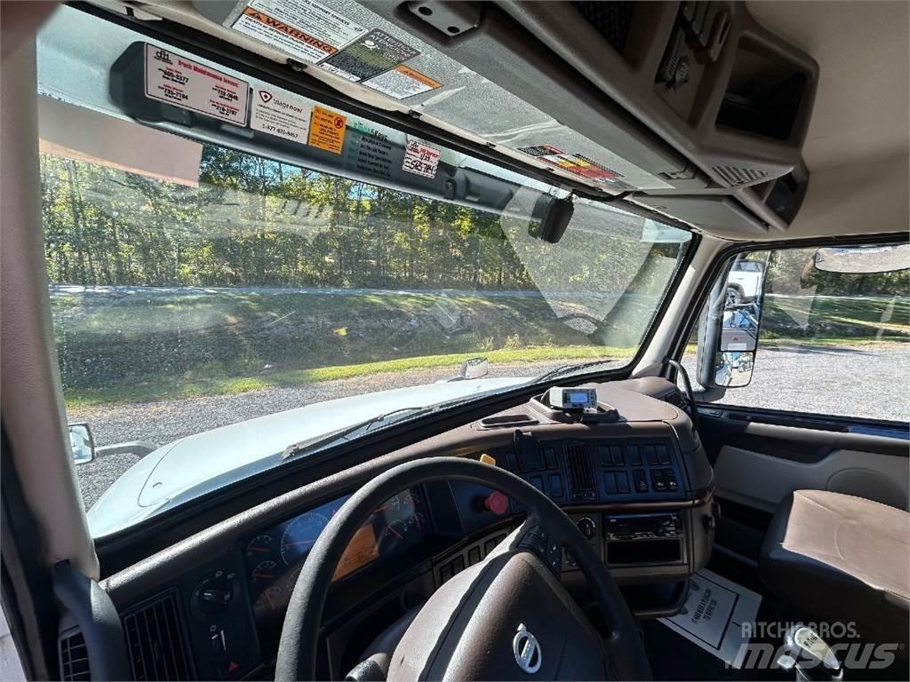 Volvo VNL42T300 Dragbilar