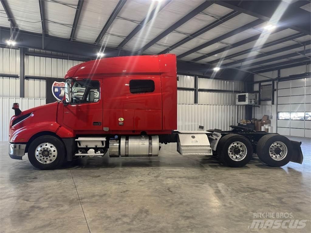 Volvo VNL64T740 Dragbilar