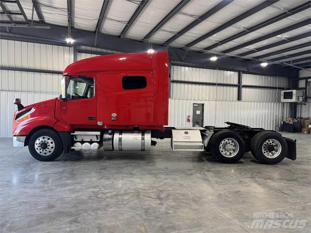 Volvo VNL64T740 Dragbilar