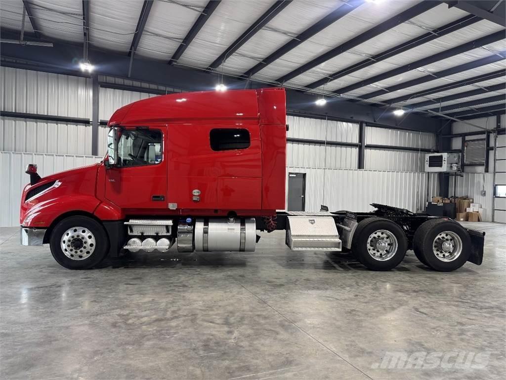 Volvo VNL64T740 Dragbilar