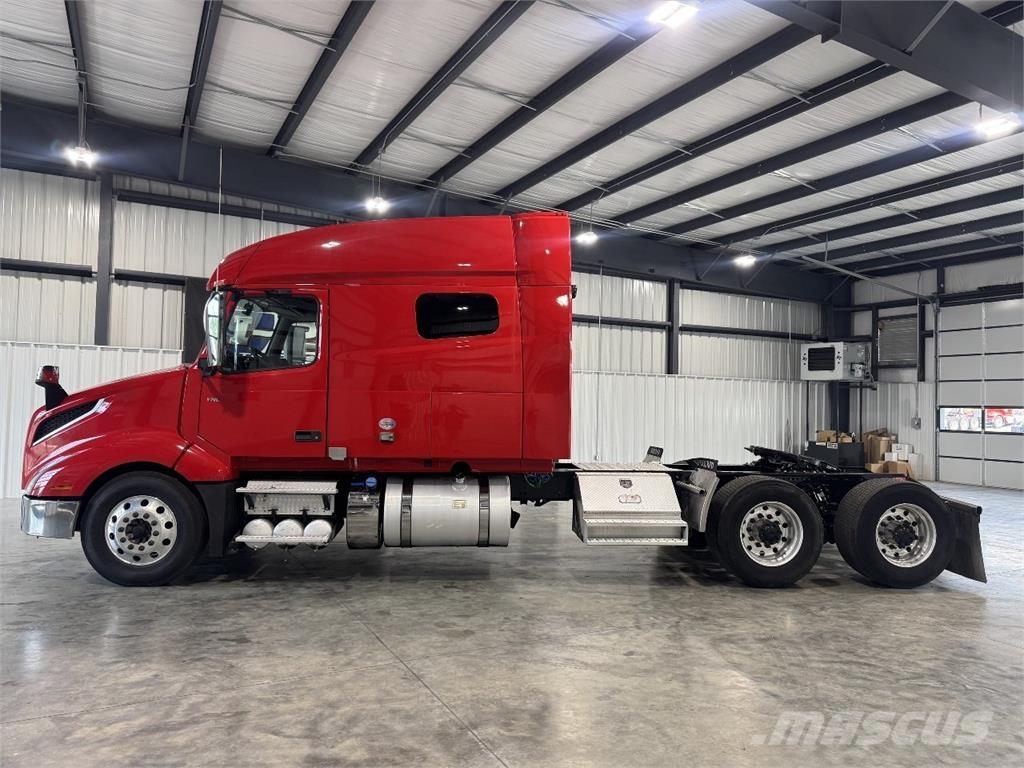Volvo VNL64T740 Dragbilar
