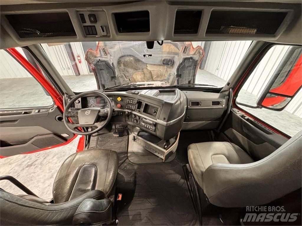 Volvo VNL64T740 Dragbilar