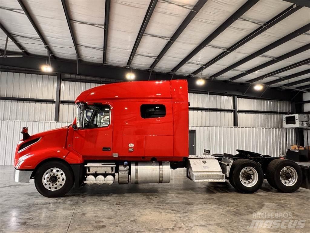 Volvo VNL64T740 Dragbilar
