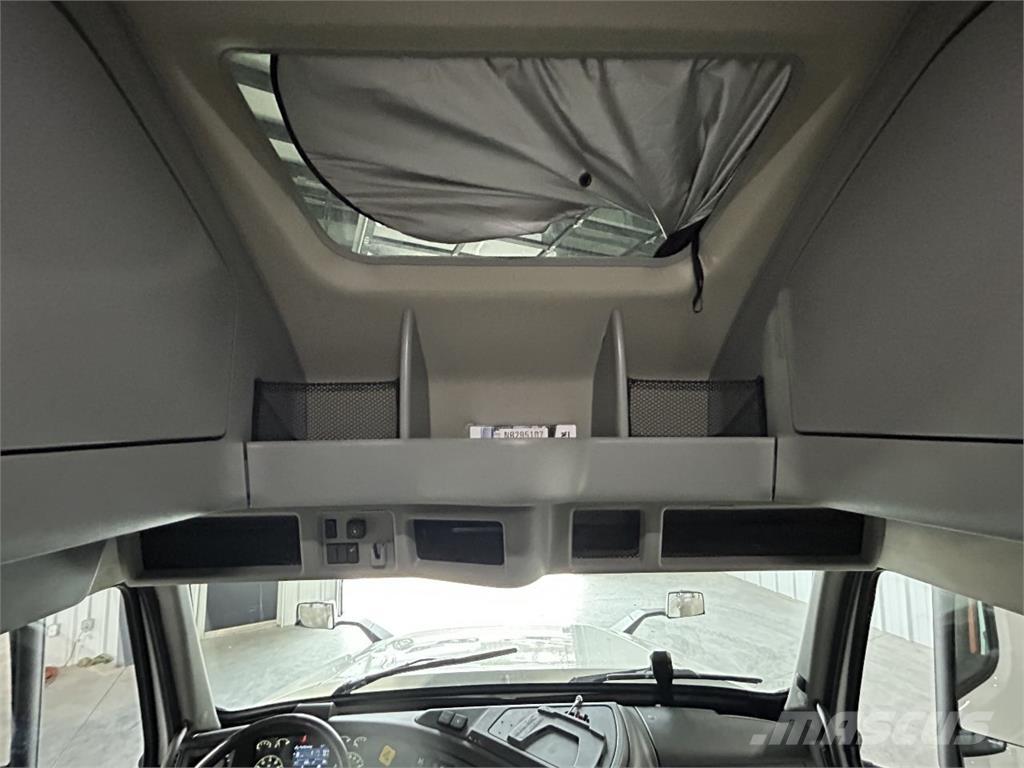 Volvo VNL860 Dragbilar