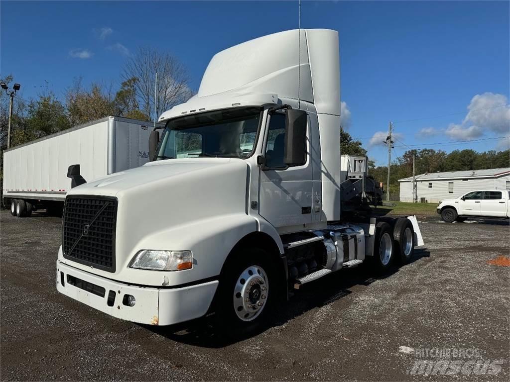 Volvo VNM64T200 Dragbilar