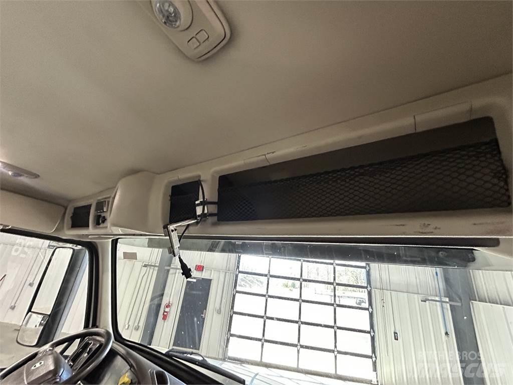 Volvo VNM64T200 Dragbilar