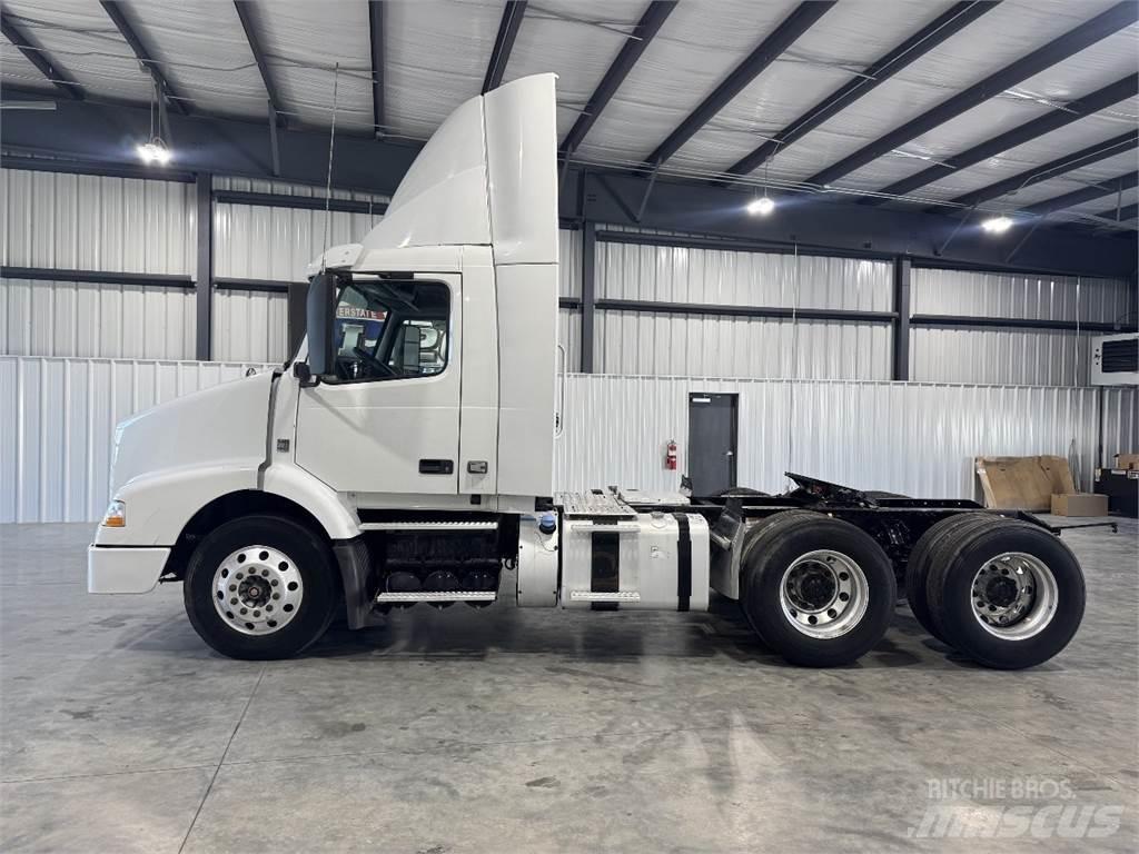 Volvo VNM64T200 Dragbilar