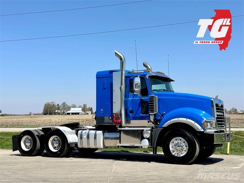 Mack Titan TD713 Dragbilar