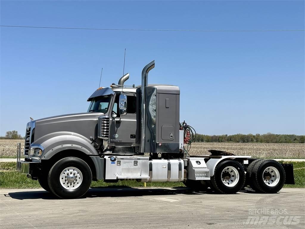 Mack Titan TD713 Dragbilar