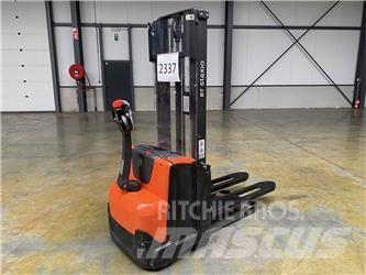 Toyota BT SWE100 Staplare
