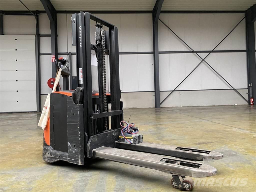 Toyota SWE200D Staplare