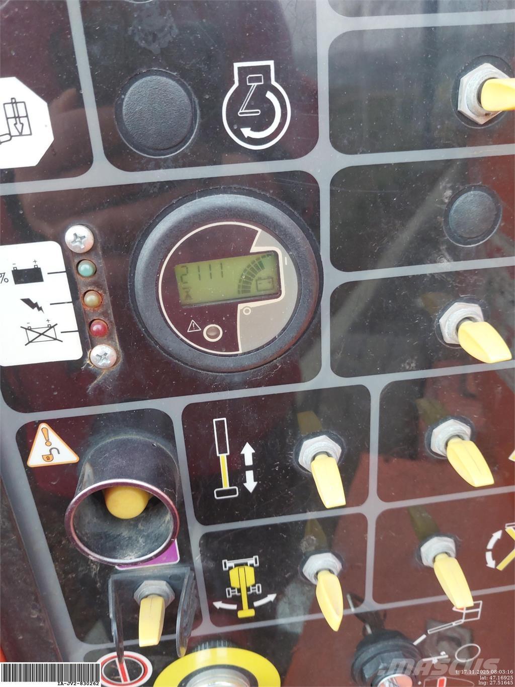 JLG E450AJ Bomliftar