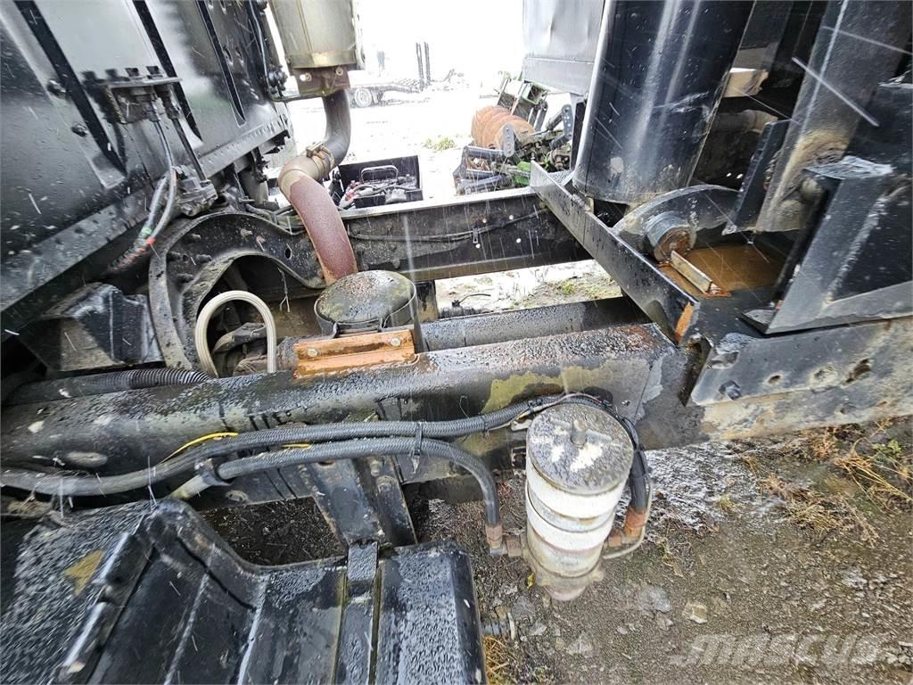 Ford L9000 Övriga