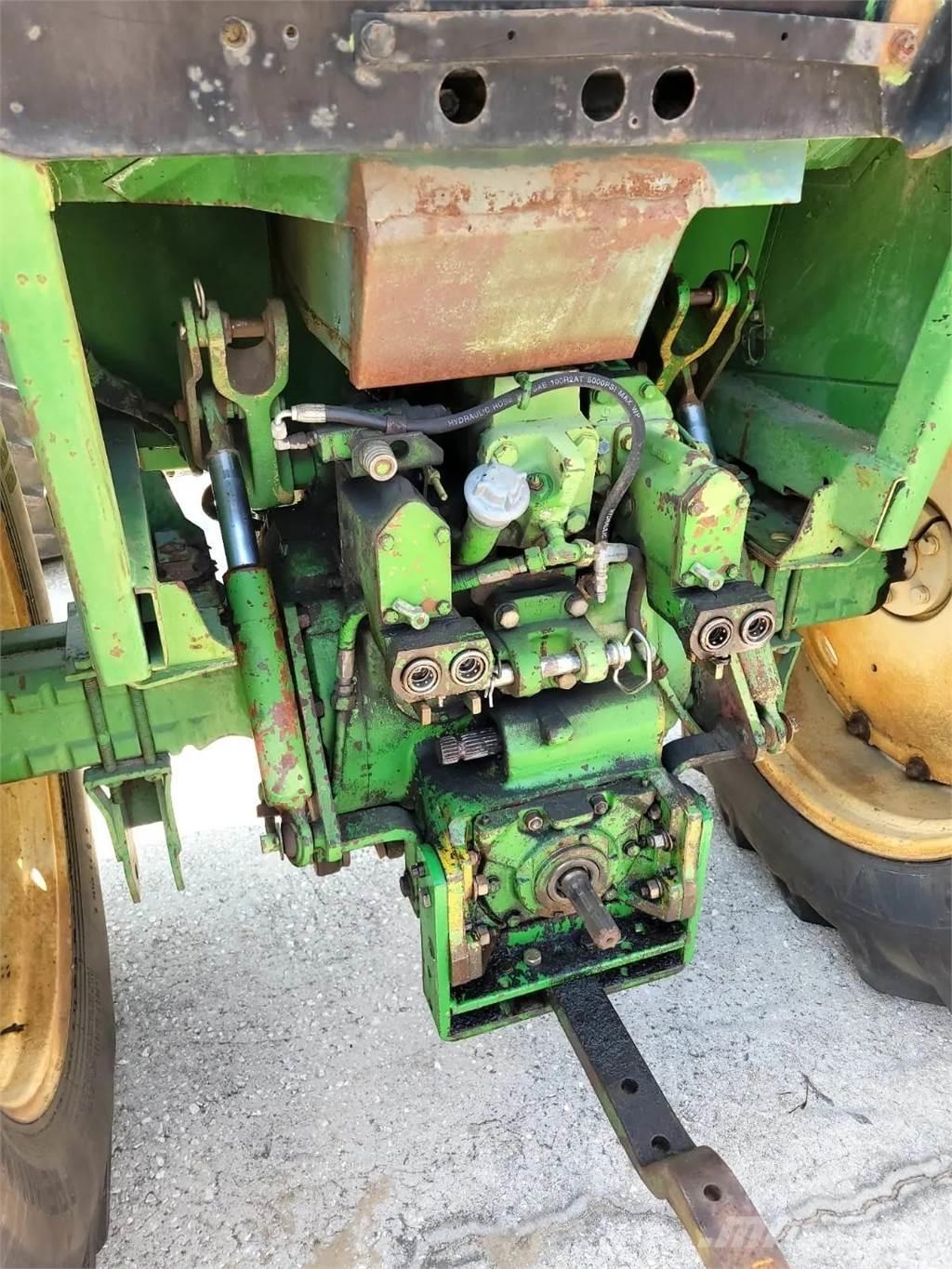 John Deere 4230 Traktorer
