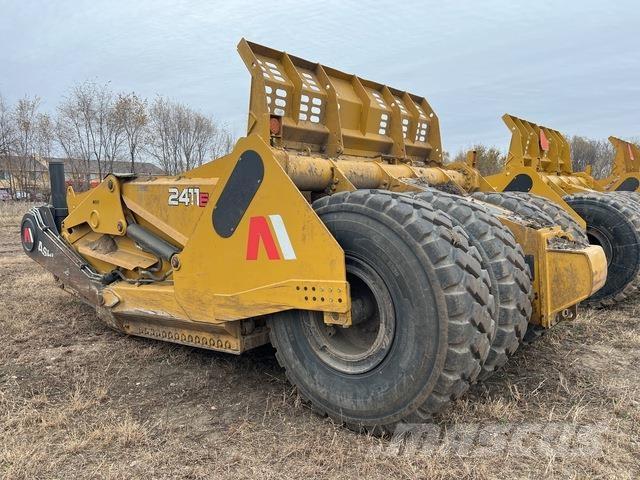 Ashland 2411E Schaktvagnar