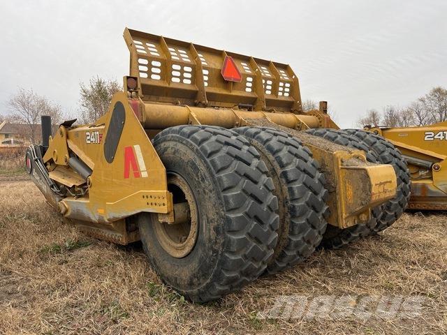 Ashland 2411E Schaktvagnar