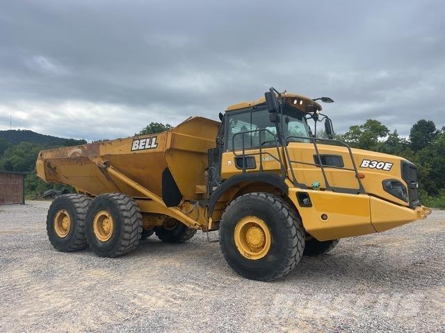 Bell B30E Midjestyrd dumper