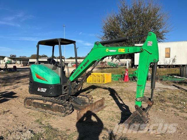 Bobcat E32 Bandgrävare