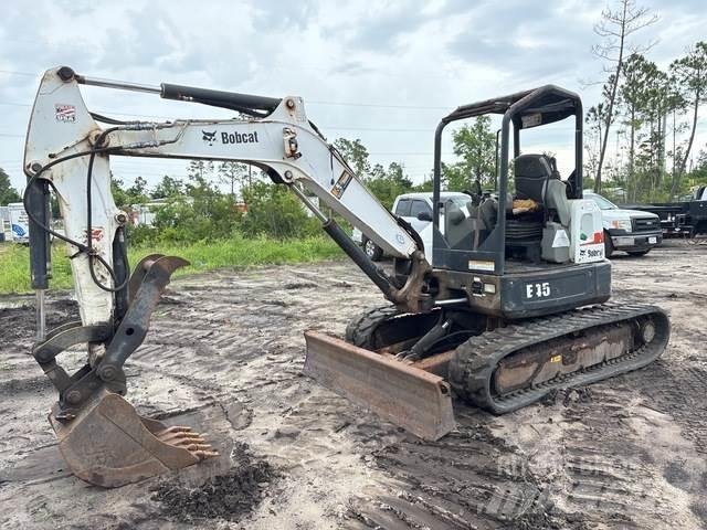 Bobcat E45 Bandgrävare