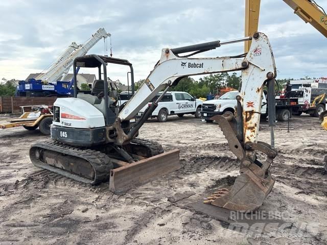 Bobcat E45 Bandgrävare