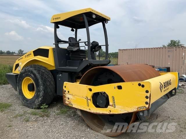 Bomag BW211D-5 Envalsvältar