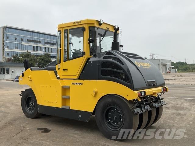 Bomag BW24RH Kombivältar