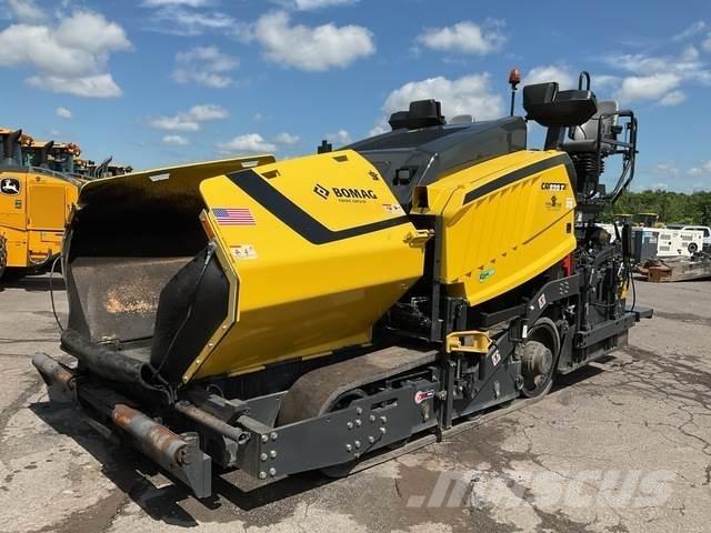 Bomag CR-820T Asfaltsläggningsmaskiner