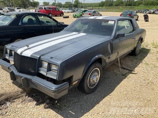 Buick Riviera Personbilar
