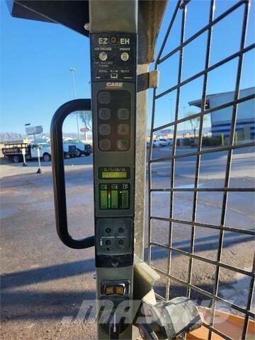 CASE TR270 Kompaktlastare